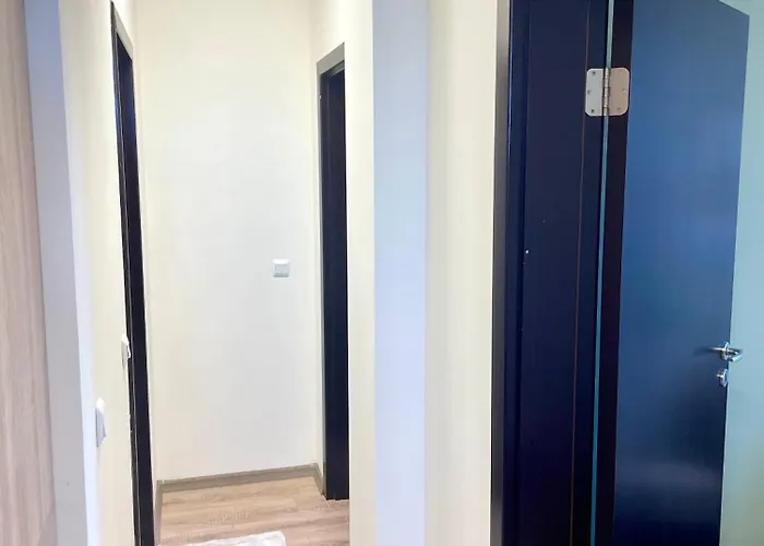 Mountain Escape In Life By Si *